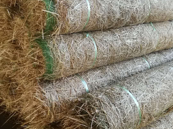 秸秆生态护坡毯